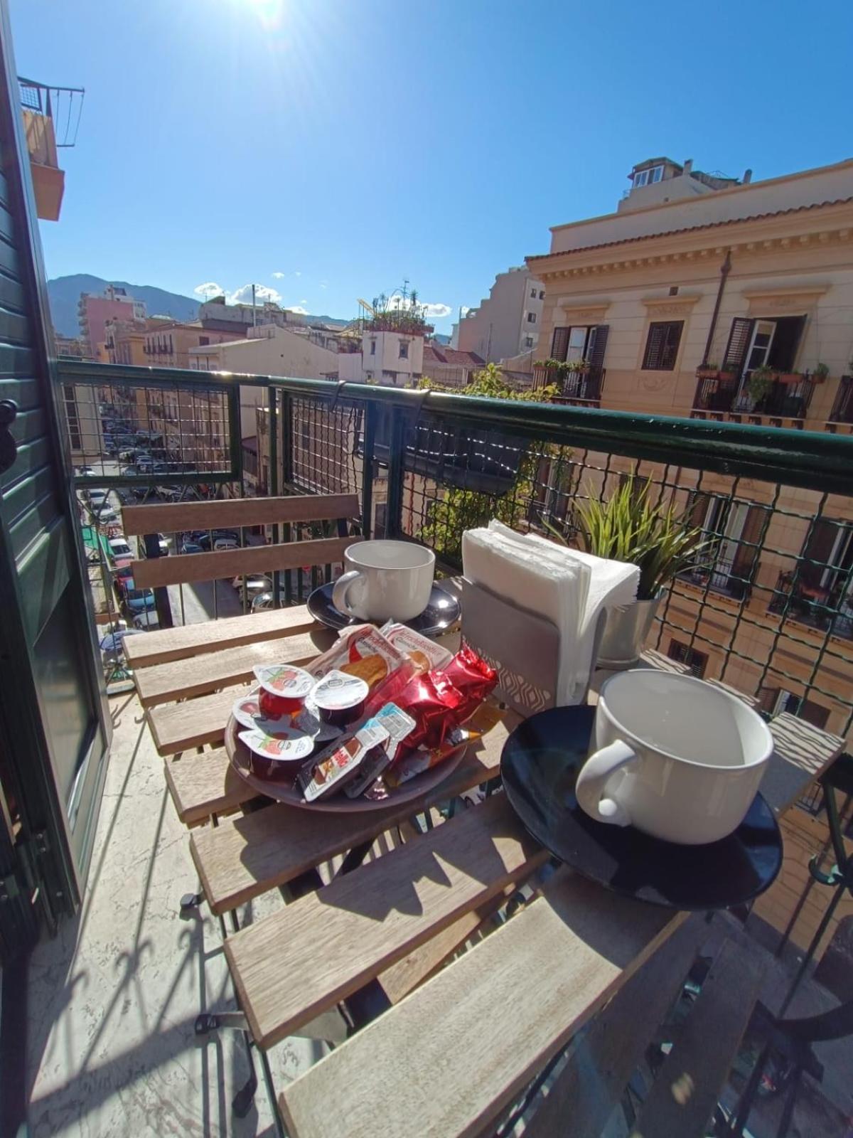 Room Sixty One Palermo Exterior photo